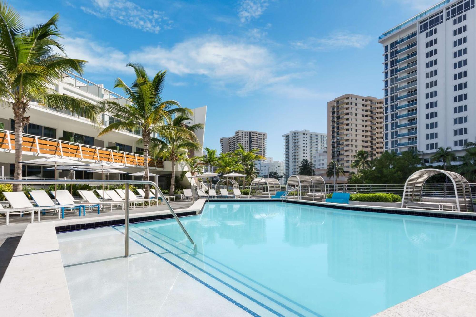 The Gates Hotel South Beach Miami Beach Exterior photo